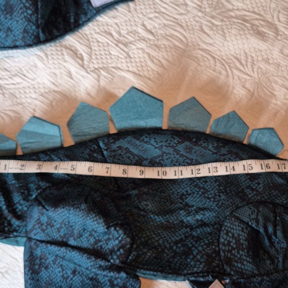 Frisco Stegosaurus dog costume tag size is LG check measurements on chart EUC - Picture 9 of 9